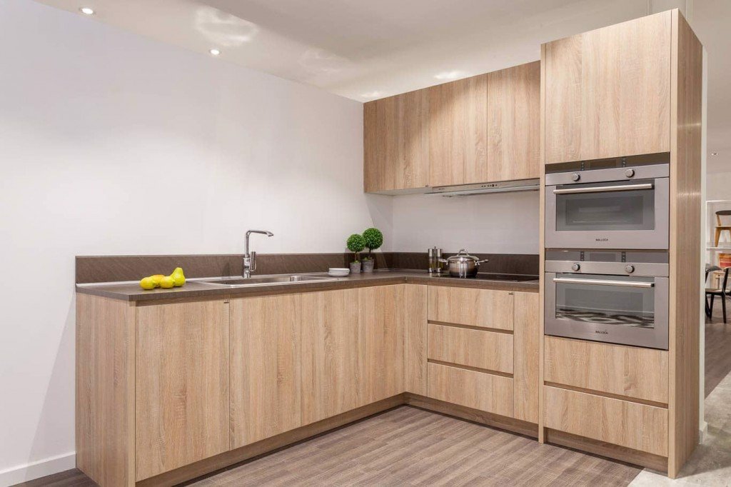 Tủ bếp gỗ MDF không lo bị cong vênh hay mối mọt